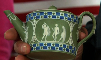 Wedgwood pot